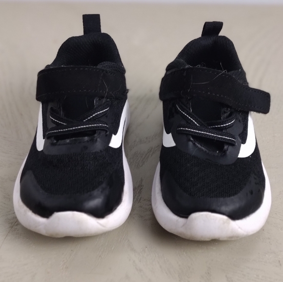 Athletic Works Shoes - Picture 3 of 9